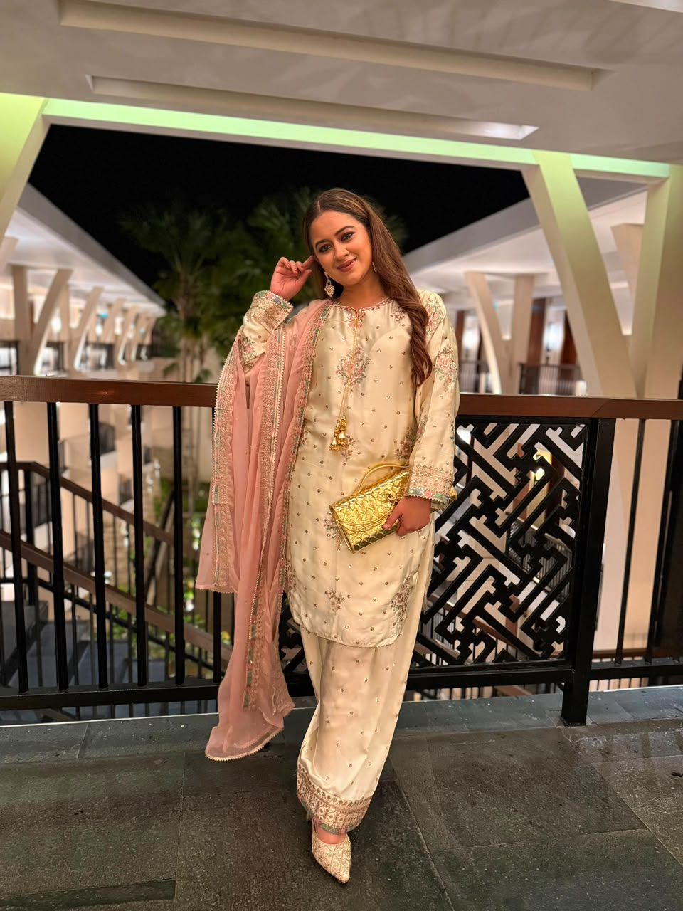 Ivory Bloom – Embroidered Satin Silk Farshi Set